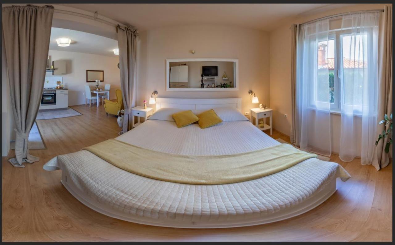 רוביני Apartments Javor מראה חיצוני תמונה