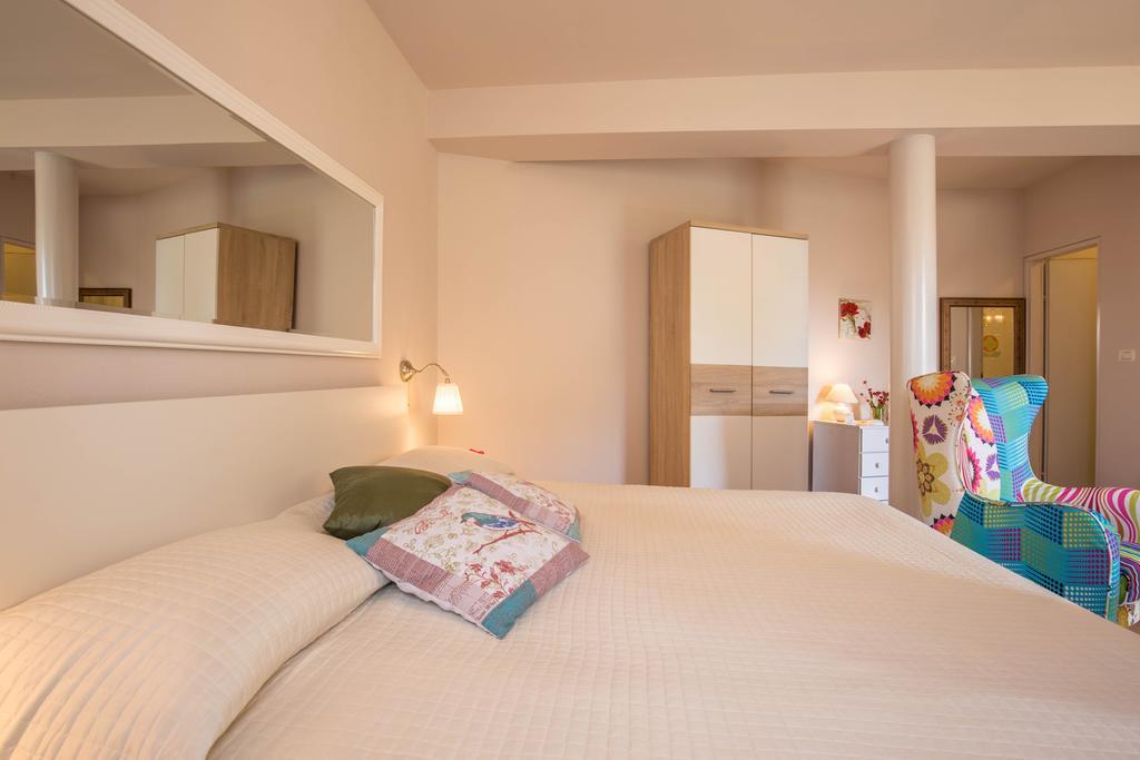 רוביני Apartments Javor מראה חיצוני תמונה