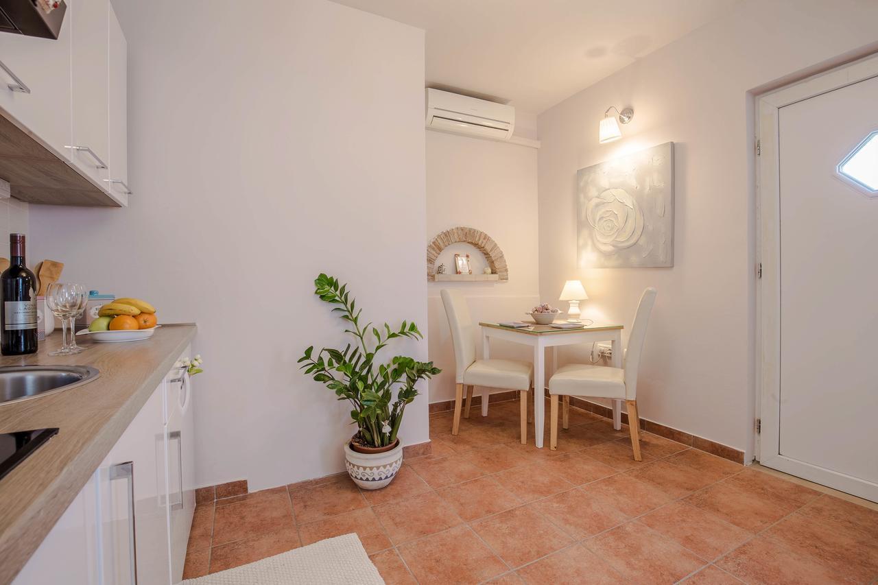 רוביני Apartments Javor מראה חיצוני תמונה